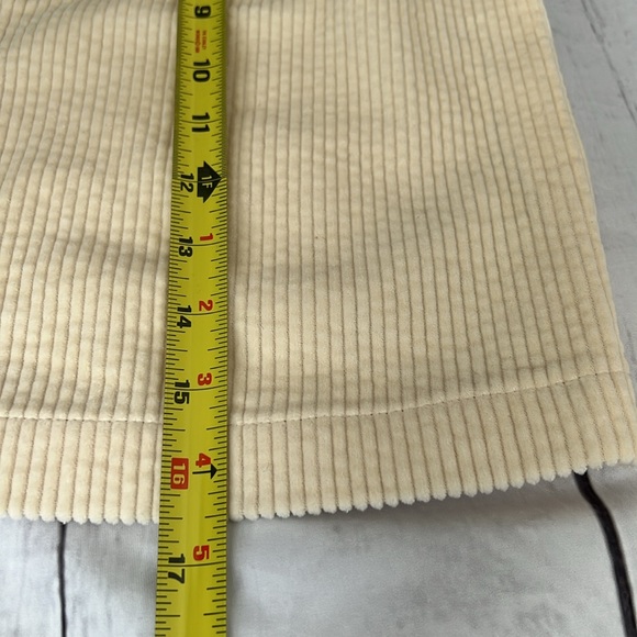 Urban Outfitters Ivory Courdory Mini Skirt NWT - SZ: Small - Picture 4 of 9